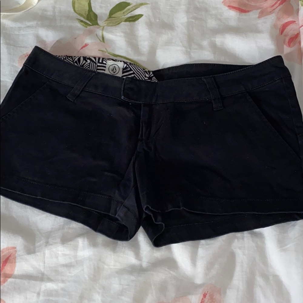 Volcom shorts